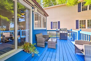 Deck | Single-Story Home | Waterfront