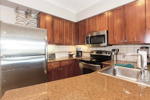 Full kitchen with all the necessities.