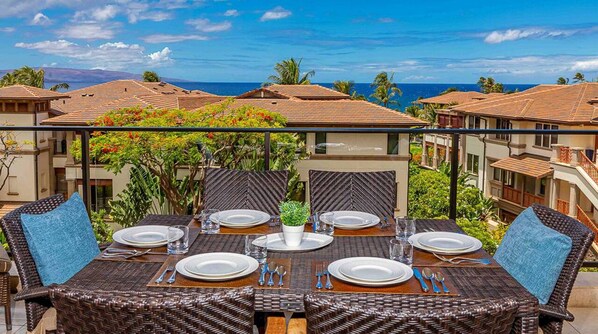 Dine out on the private lanai surrounded by tropical beauty 