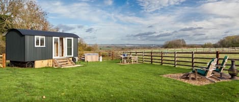 The Orchard at Stowe, Northamptonshire: Luxury off-grid glamping