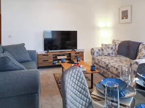 Living room/dining room | Liquorstane - Liquorstane House, Falkland