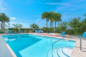 Beautiful landscaping around pool