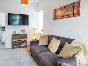 Open plan living space | Invergyle - Liquorstane House, Falkland