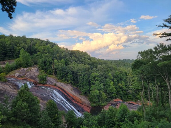 A little Sunset over the Falls