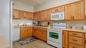 Extremely spacious, fully equipped kitchen