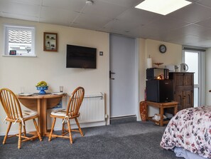Open plan living space | Lynch Annexe, Appledore, near Westward Ho!