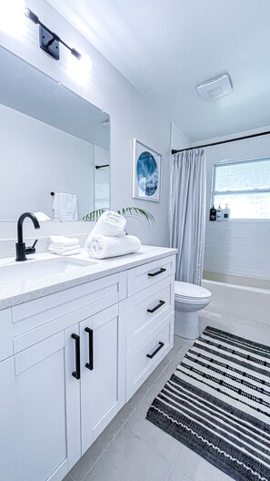 Second bathroom 