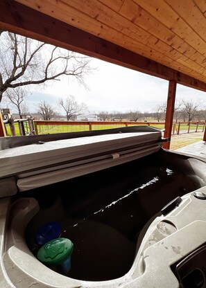Hot tub