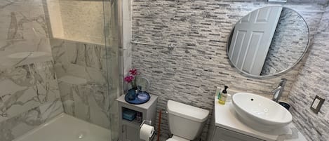 Kohler & Delta Inspired bathroom 
