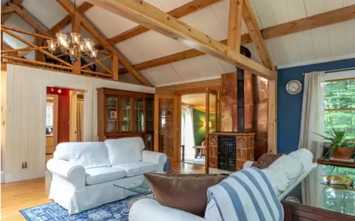 Charming home minutes from Camden