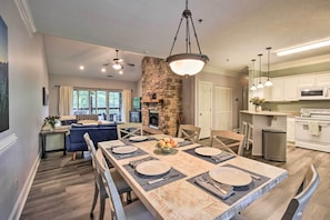 Dining Area | Open Floor Plan