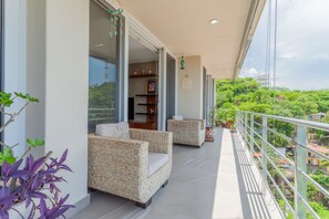 Condo - Image 5