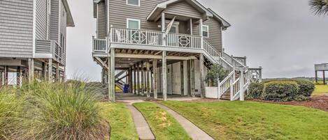 Ocean Isle Beach Vacation Rental | 4BR | 2BA | 1,447 Sq Ft | Steps Required