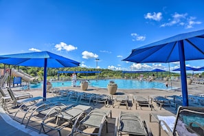 Eagle Ridge Resort Community Amenities | Outdoor Pool | Hot Tub