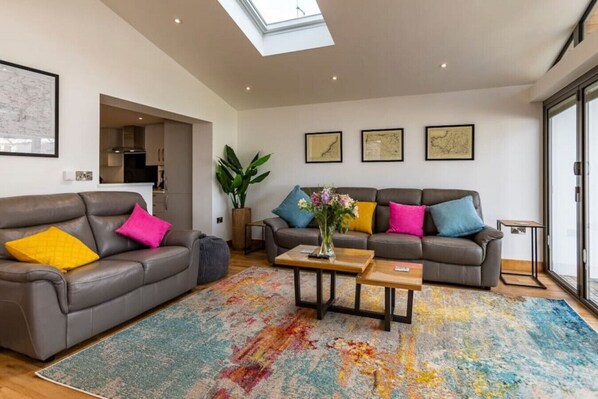 Comfy  spacious living room