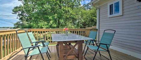 Plymouth Vacation Rental | 3BR | 1.5BA | 1,400 Sq Ft | Steps Required to Access