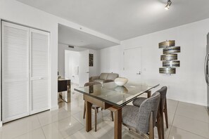 Dinning area 