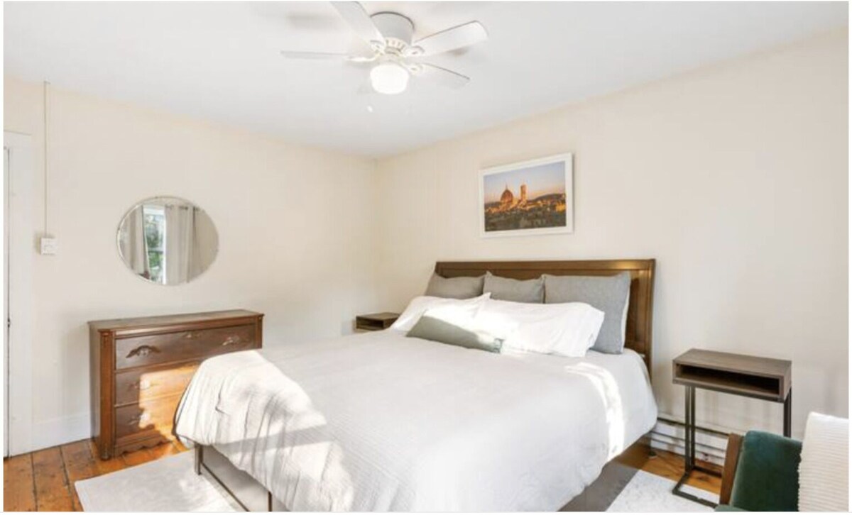 Country Home | Prime Location | Strong WiFi