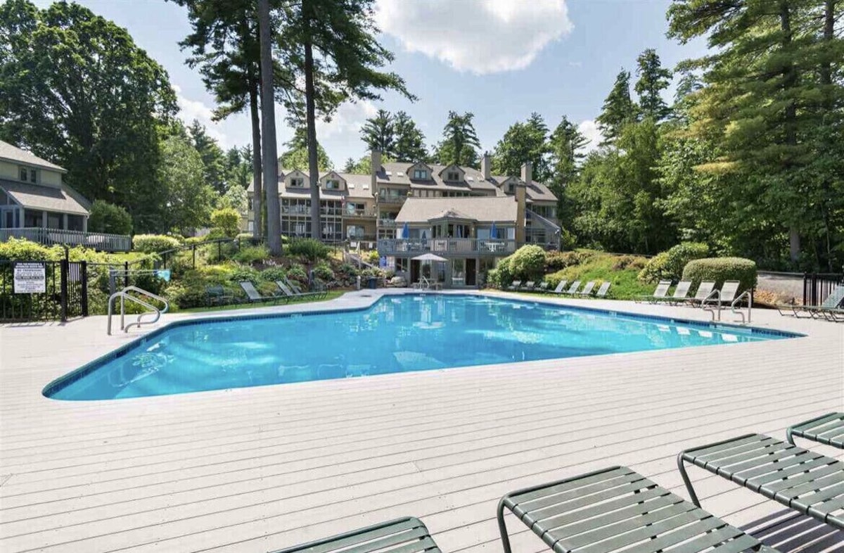 Samoset Condominium on Beautiful Lake Winnipesaukee