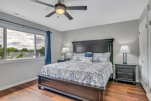 King size beds, extra luxuries, and community amenities make this place a dream!