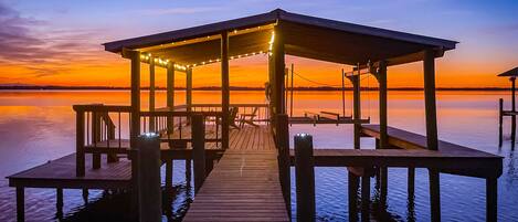 Relax On The Expansive Dock Under The Stars and Ambient Lighting.
