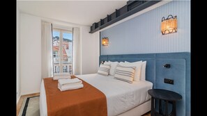 A comfortable queen bed freshly made with high quality bed linen.
#comfort #quality #modern #portugal #pt #lisbon