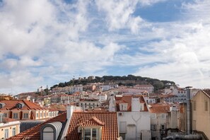 Enjoy the amazing view from the apartment.
#cityview #citycenter #portugal #pt #lisbon