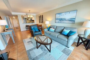 Castaways 2C - Living room