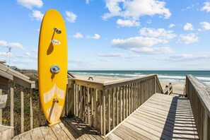 Each side has its own private beach access and a hot/cold surfboard shower for washing off the sand and salt