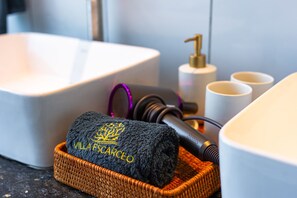 Badezimmerausstattung