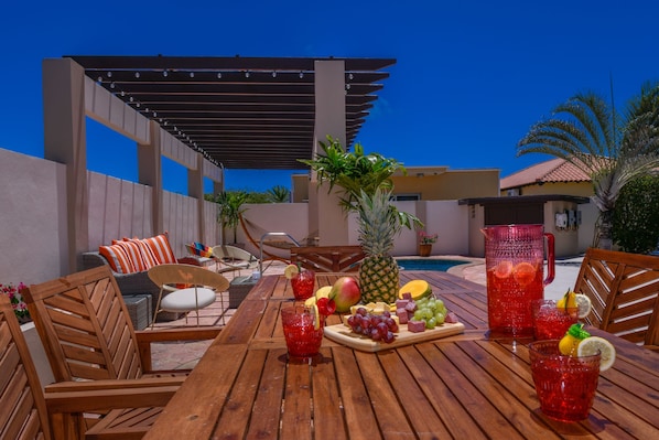 Al-Fresco Outdoor Dining Area