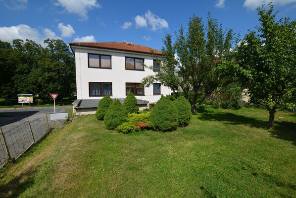 Extérieur maison de vacances [été]