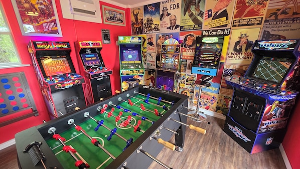 Recently added detached game room at Copper Canyon Hideaway !