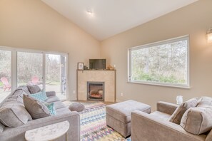 Living Room with a Flat-Screen TV