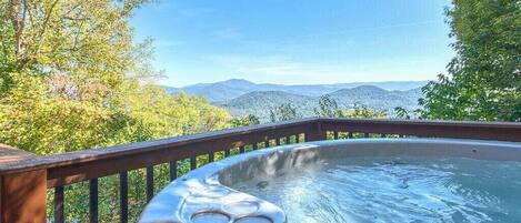 Enjoy these amazing views while soaking in the hot tub!
