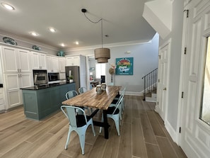 Kitchen & Dining Area