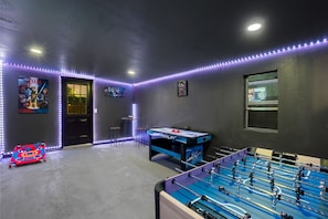 Spielezimmer