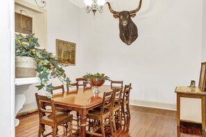 Elegant dining room for eight guests. dine in sophistication!