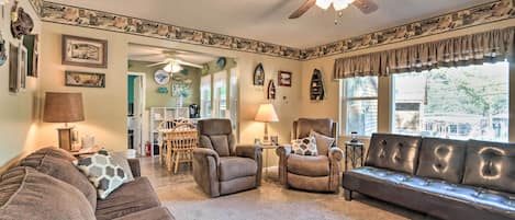 Osage Beach Vacation Rental | 3BR | 2BA | 1,041 Sq Ft | Access Only By Stairs