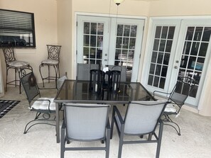 Outdoor dining