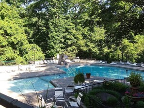 S BADEN CLUBHOUSE POOL