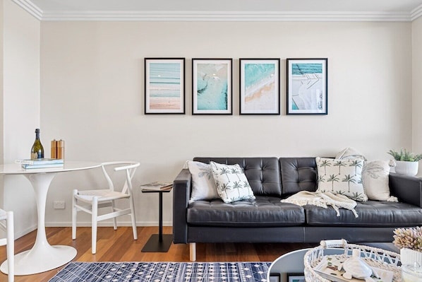 Always Friday - Luxe, Stylish and Central Abode in the heart of Bondi Beach