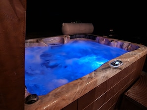 Hot Tub with jets and lights