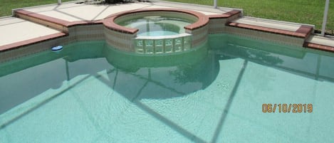 Heated pool and Jacuzzi