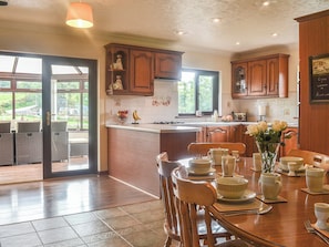 Kitchen/diner | Awel Wen, Tregaron