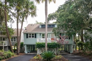 Welcome to 532 Tarpon Pond Cottage.  New to our rental program, renovated and fabulous!
