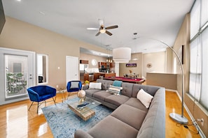 Perfectly designed to accommodate all your family and friends comfortably.