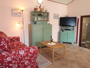 Furniture, Picture Frame, Couch, Building, Comfort, Wood, Interior Design, Living Room, Floor, Flooring