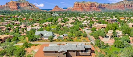 Stunning Red Rock Views!