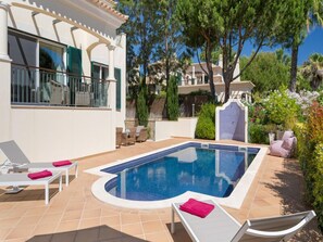 5 Bedroom Villa in Dunas Douradas close to the Beach - J169 - 2